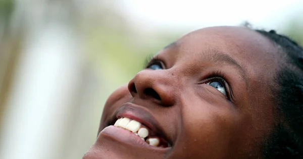 Happy Black Teen Girl Staring Sky Close Hopeful Face Eyes — 图库照片