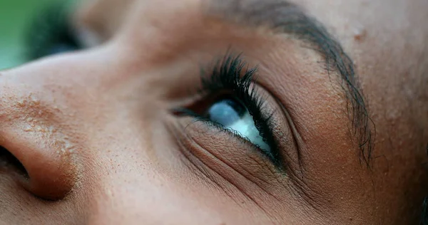 Close Girl Eyes Looking Sky Contemplation Young Woman Face Eye — Fotografia de Stock