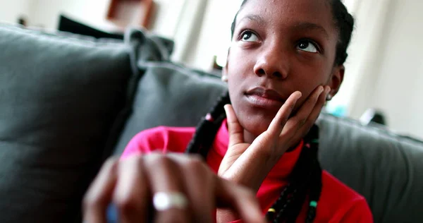 Anxious Black Teen Girl Bored Adolescent Woman Waiting Anxiously — Stockfoto