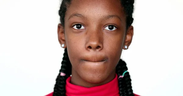 Thoughtful Teenage African Girl Pressing Lips Thinking — Zdjęcie stockowe