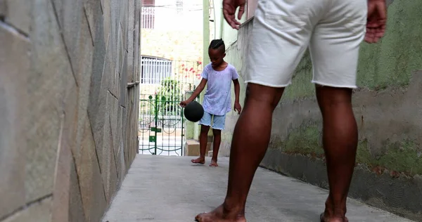 Father Playing Ball Together Parent Child Bonding — Zdjęcie stockowe