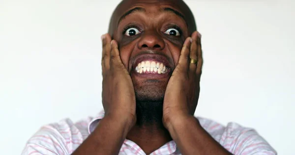 Umutsuz Afrikalı Adam Yakın Çekim Duygusal Stres Tepkisi — Stok fotoğraf