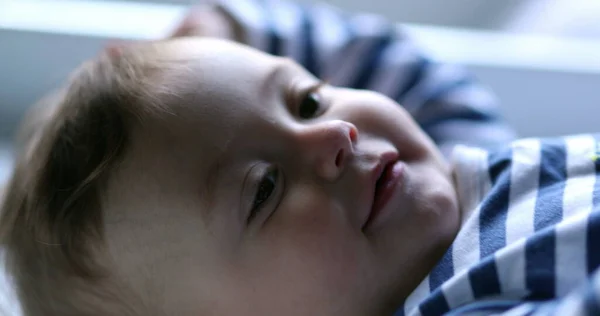 Adorabile Viso Infantile Sorridente Buon Bambino Bambino Primo Piano — Foto Stock