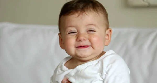 Bayi Laki Laki Lucu Potret Wajah Tersenyum Manis Indah Balita — Stok Foto