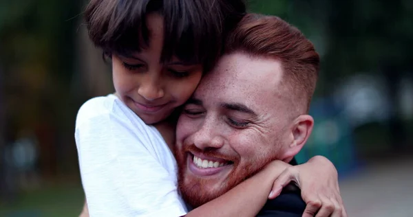 Dad Son Embrace Huggging Each Other White Father Mixed Race — Foto Stock