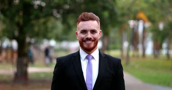 Man Wearing Suit Standing Park Irish Ginger Executive Person Outdoors — Stock Photo, Image