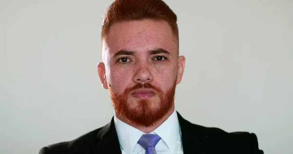 Portrait Redhead Man Wearing Business Suit Looking Camera Emotion Photo — Stockfoto