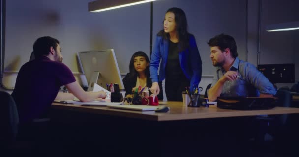 Female Entrepreneur Office Meeting Staff Speaking Workers — Vídeos de Stock