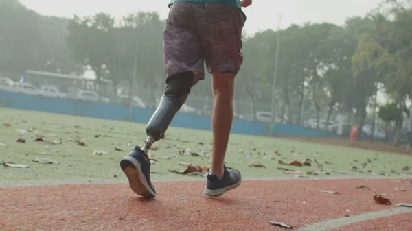 Disabled Athlete Running Prosthetic Leg Running Track Motivational Amputee Athlete — Fotografia de Stock