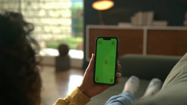 Relaxed Person Laid Sofa Holding Smartphone Device Chroma Key Green — 스톡 사진