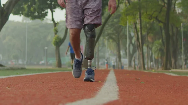 Disabled Athlete Walking Forward Prosthetic Leg Running Track — Fotografia de Stock