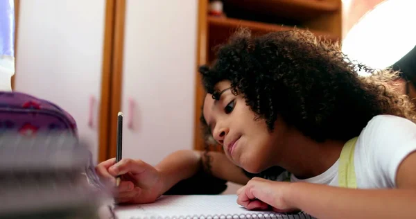 Focused Little Girl Child Writing Notes Notepad — Φωτογραφία Αρχείου