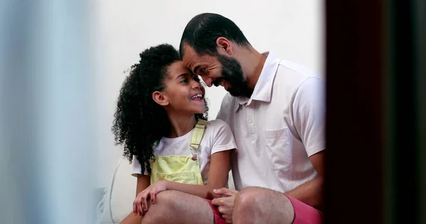 Father Embracing Daughter Child Interracial Parent Child Relationship — Stockfoto