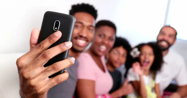 Happy Black Family Taking Selfie Photo Smartphone — Stockfoto