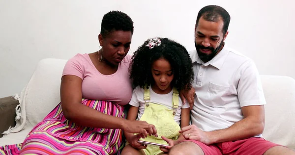 Interracial Parents Mixed Race Little Girl Child Using Smartphone Family — 스톡 사진