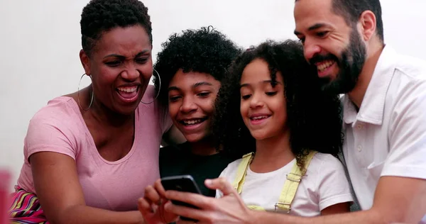 Interracial Family Using Cellphone Mixed Race Parents Children Looking Smartphone — Stockfoto