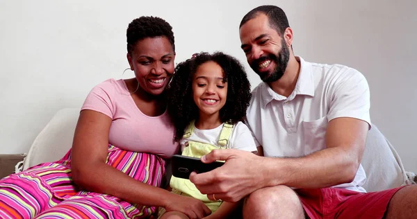 Mixed Race Parents Little Girl Posing Selfie Cellphone — Foto Stock