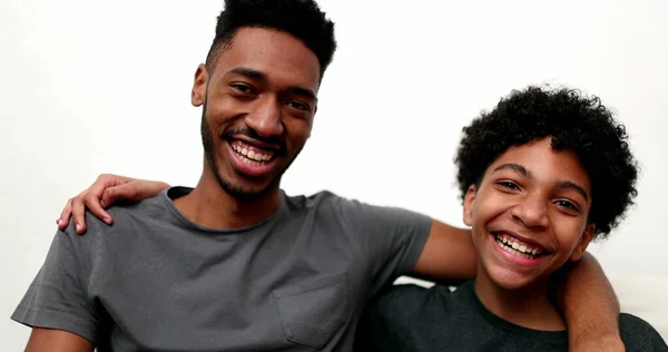 Two Brothers Relationship Laughing Smiling Together Older Younger Siblings Bonding — Foto Stock