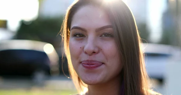 Portrait Young Woman Looking Sideways — Stockfoto