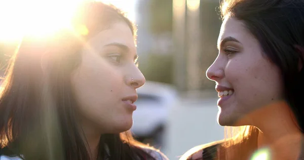 Millennial Girlfriends Looking Each Other Sunshine Lens Flare Romantic Atmosphere — Photo