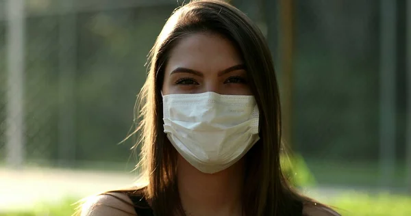 Woman Wearing Surgical Mask Person Portrait Wearing Face Mask — Stok Foto