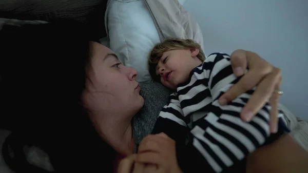 Mother Child Son Morning Bed Love Care Affection — Stock fotografie