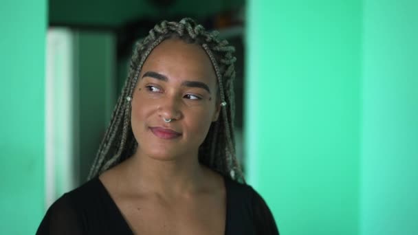One Confident Young Black Woman Box Braids Hairstyle African American — Vídeo de Stock