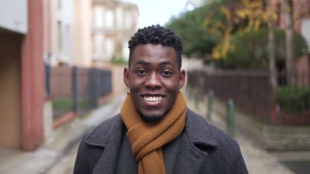 Satisfied Black Man Walking Forward Smiling Camera — Wideo stockowe