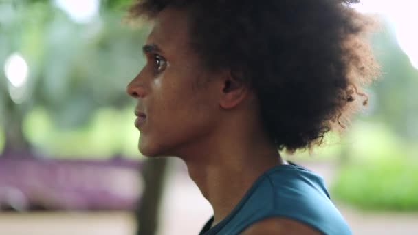 Confident Young Handsome African Man Walking Forward — Vídeos de Stock