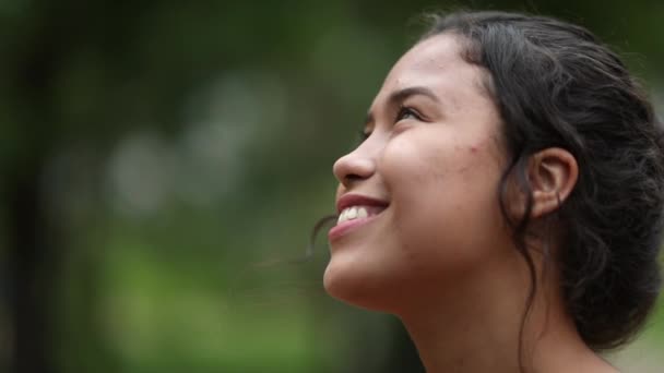 Smiling Happy Hispanic Latina Girl Standing Park Looking Sky Contemplation — стоковое видео