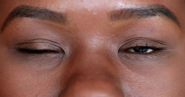Mixed Race Black Woman Opening Eyes Looking Camera — Vídeo de Stock
