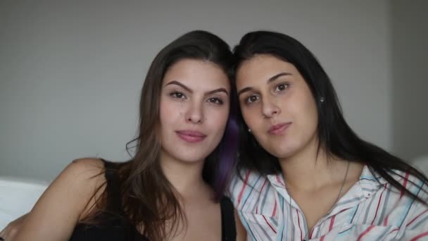 Two Female Friends Posing Camera Smiling Girlfriends Portrait — 图库视频影像