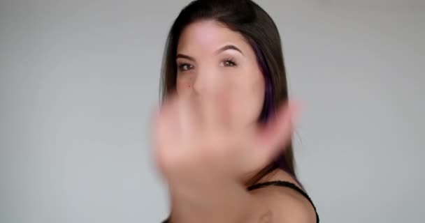 Detailní Záběr Ruky Ukazující Prst Fotoaparát — Stock video