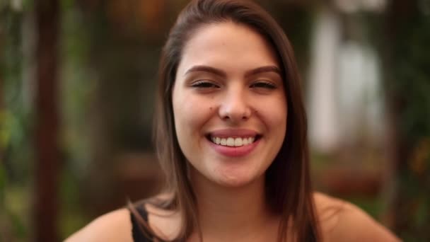 Young Woman Portrait Looking Camera Millennial Pretty Girl Posing Outdoors — Video