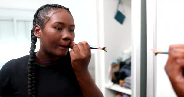 Young Black Woman Applying Make Front Mirror Casual African Mixed — Vídeos de Stock