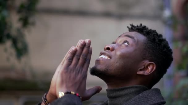 Religious Young Black Man Praying God African Person Looking Sky — Video