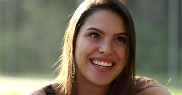 Young Woman Portrait Outdoors Portrait Smiling — Stock videók