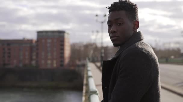 Pensive Black Man Thinking Life Top City Bridge Elegant African — Stockvideo