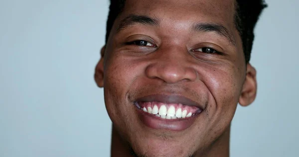 Handsome Young Black African Person Smiling Portrait — ストック写真