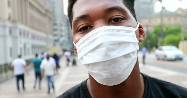 Young Black African American Putting Covid Face Mask Urban Downtown — 图库照片