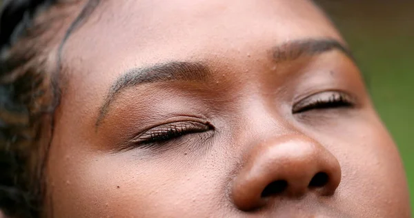 African Girl Closing Eyes Close Meditative Black Woman Eye Closed — Fotografia de Stock