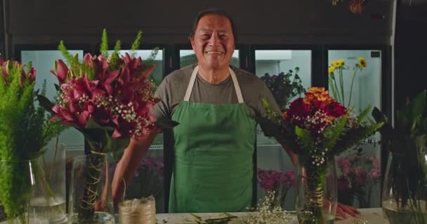 Portrait Asian American Florist Flower Counter Small Business Store Smiling — 图库视频影像