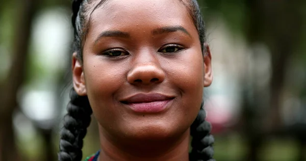 Candid Black Girl Smiling Portrait Face —  Fotos de Stock