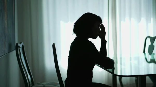 Anxious Woman Sitting Home Silhouette Thoughtful Person Contemplation Feeling Preoccupied — 图库照片
