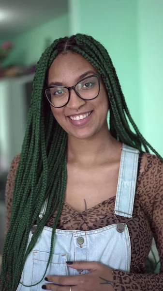 Happy Black Latin Girl Green Box Braids Hairstyle Smiling Camera — 图库照片