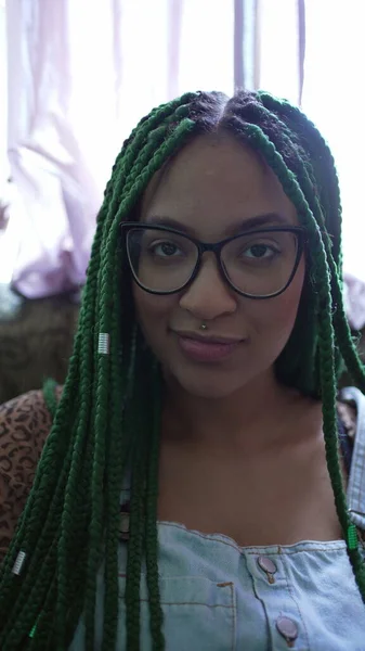 Portrait Young Hispanic Black Woman Box Braid Hairstyle Smiling Camera — Stockfoto