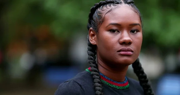 Serious Young Black Woman Looking Camera Dramatic African Girl Staring — Fotografia de Stock