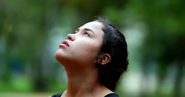 Young Woman Close Face Looking Sky Pensive Girl — Stockfoto