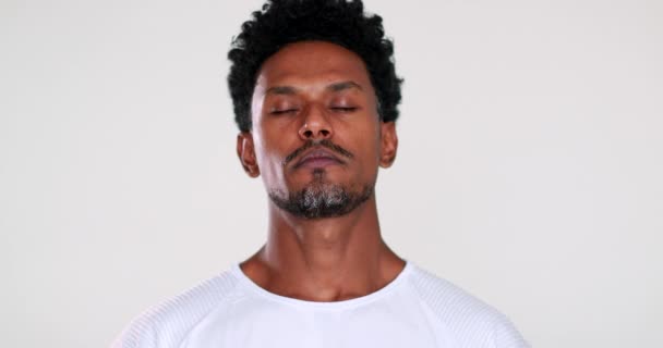 African Man Closing Eyes Trying Relax Contemplate Life Meditation Mindful — Vídeo de stock