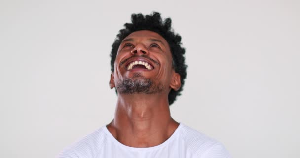 African American Laughing Smiling Out Loud Portrait Face Emotional Reaction — Vídeos de Stock